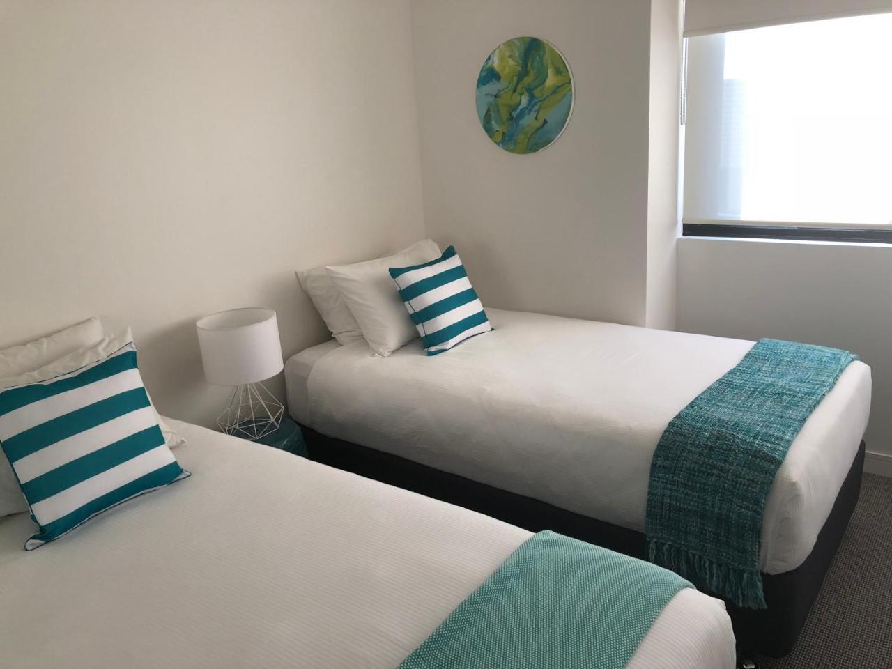 Arena On The Beach Apartment Нюкасъл Екстериор снимка