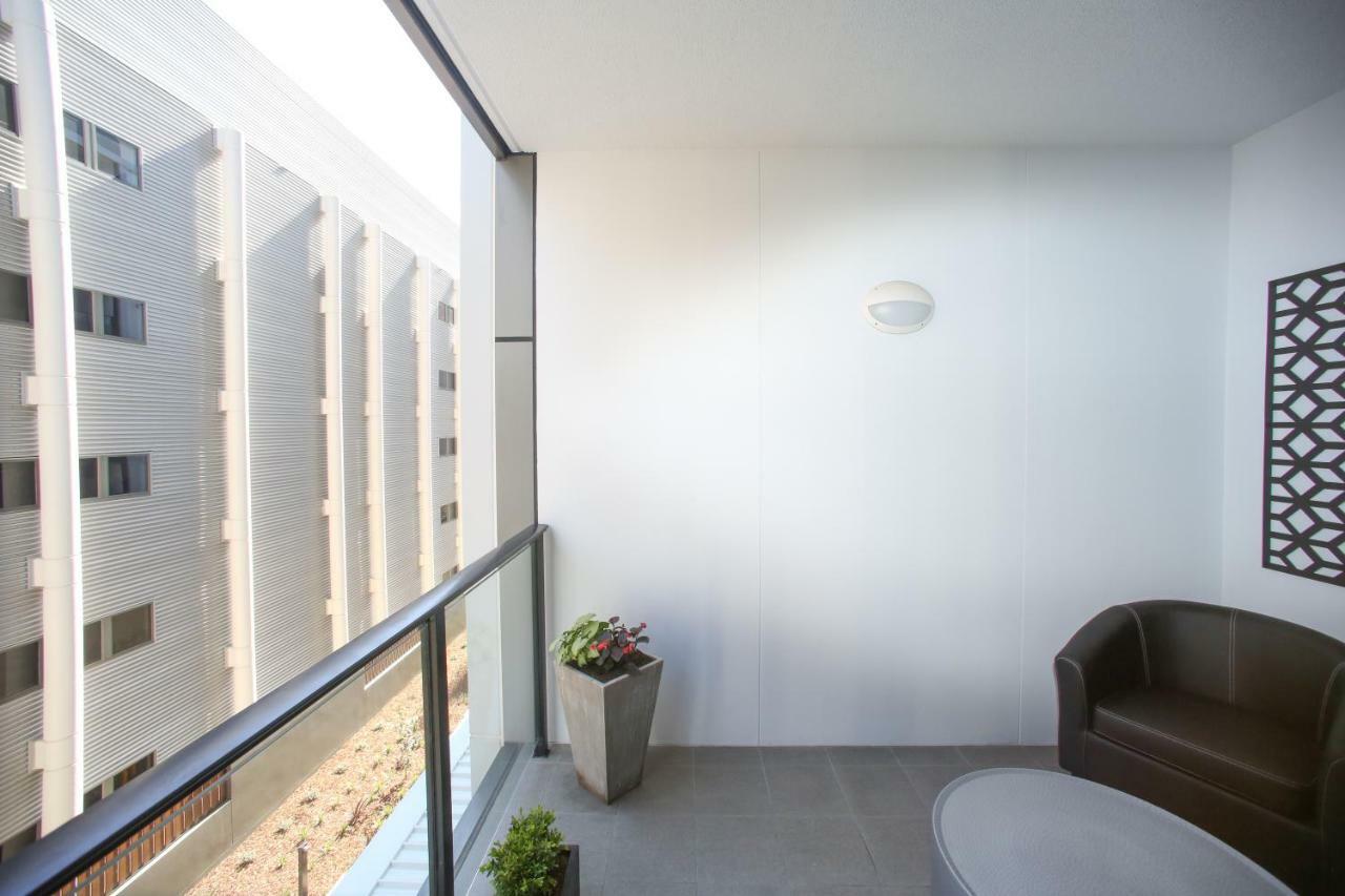 Arena On The Beach Apartment Нюкасъл Екстериор снимка